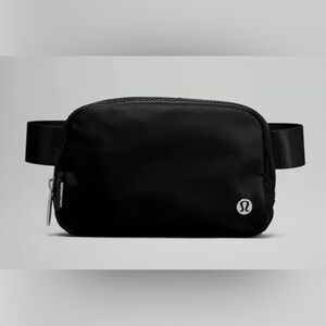 lululemon athletica Everywhere Belt Bag 1L